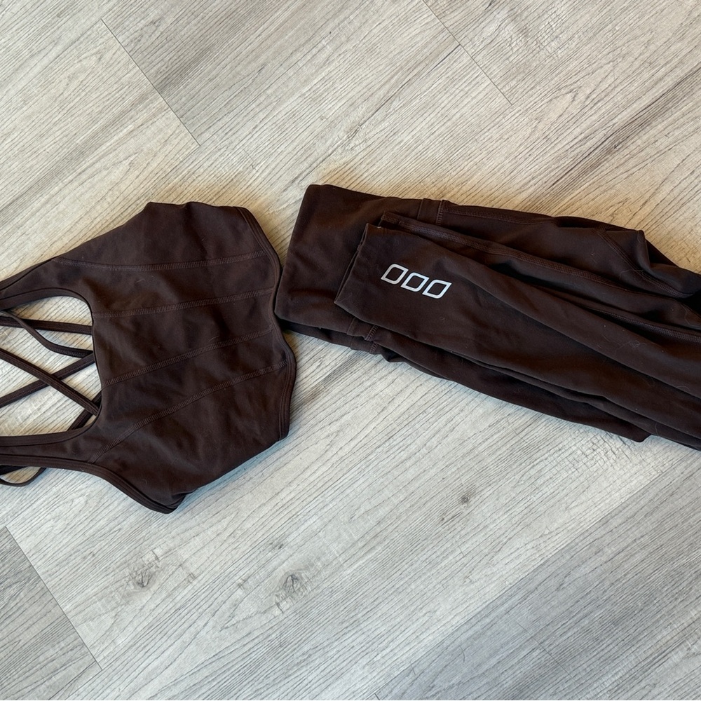 Lorna Jane Brown workout set
